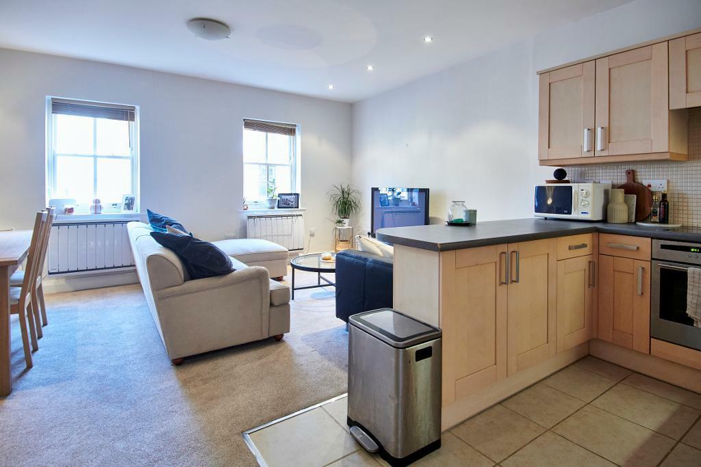 Kitchen / Lounge / Diner 1