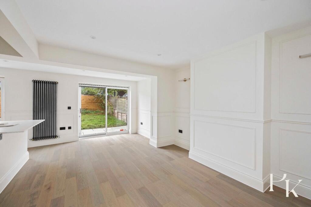 Amherst Crescent 23-011.JPG