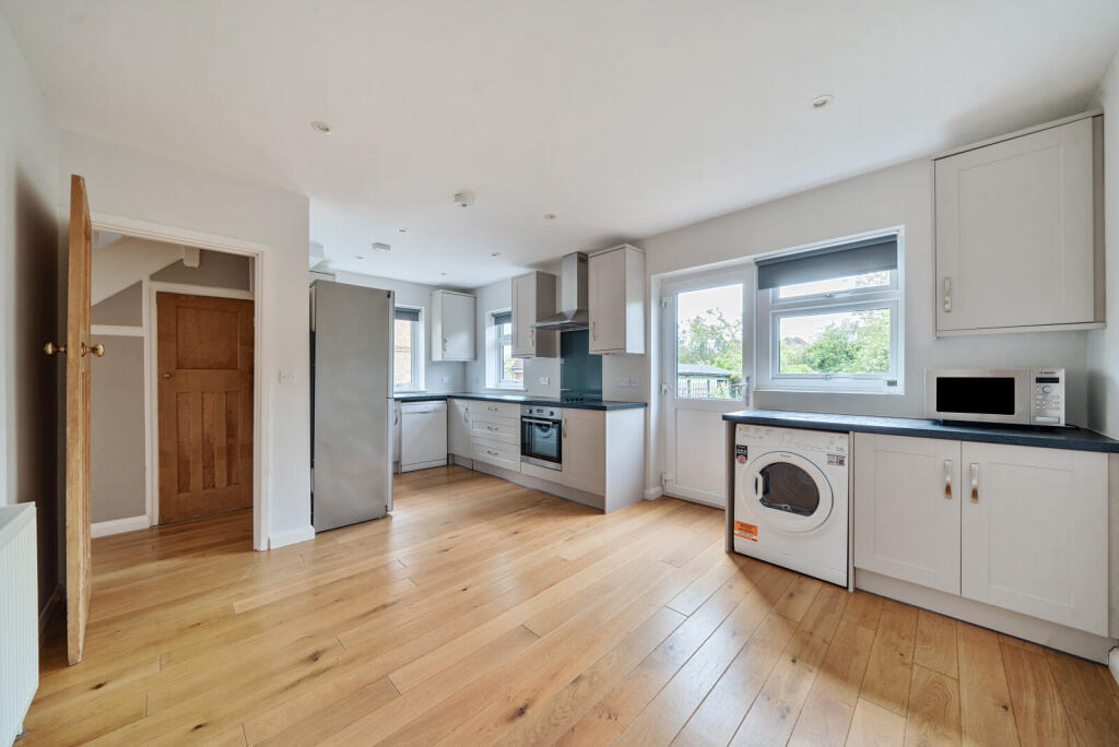 1310100-30-684fe0...