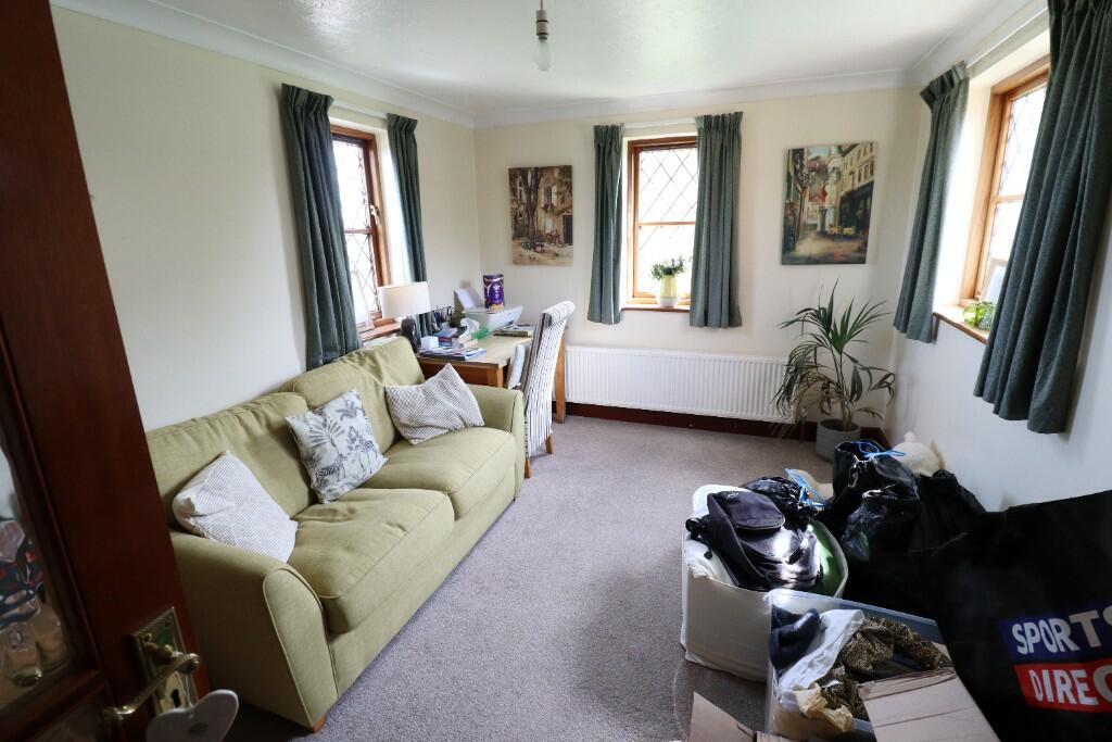 Study/Bedroom 5
