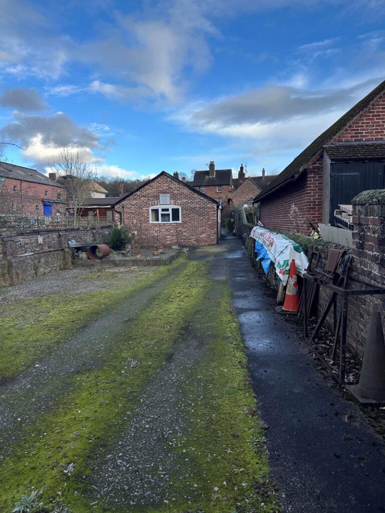 Photo 37