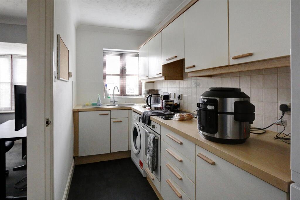 Kitchen.jpg