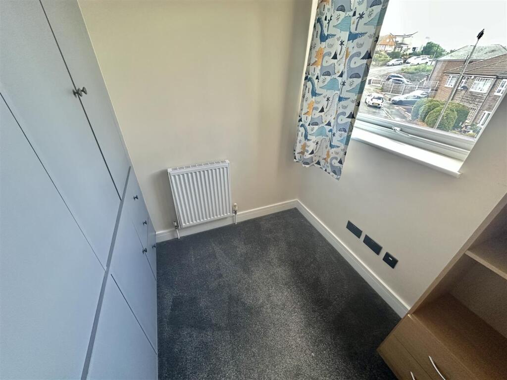 Bramleys Estate Agents - Enfield Drive - Batley (3