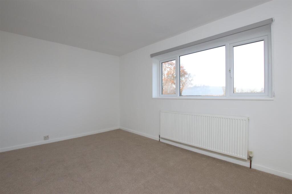 Bedroom one.JPG