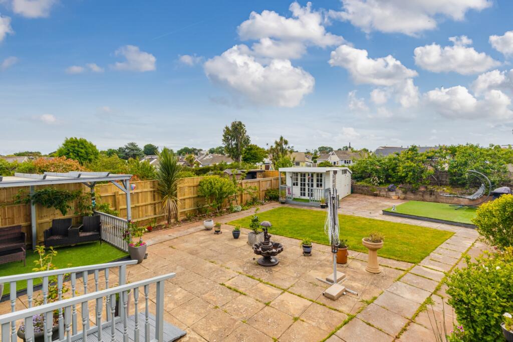 A04 - 115 Goodrington Road Paignton - 250606