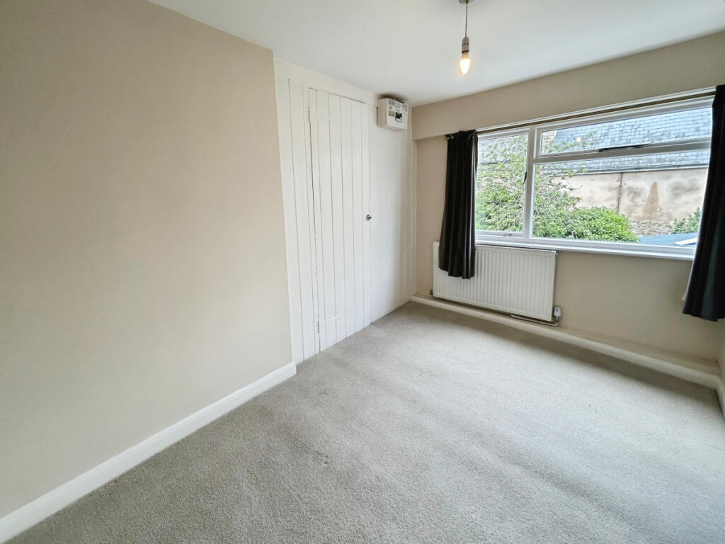 Grade II Listed Terraced Cottage