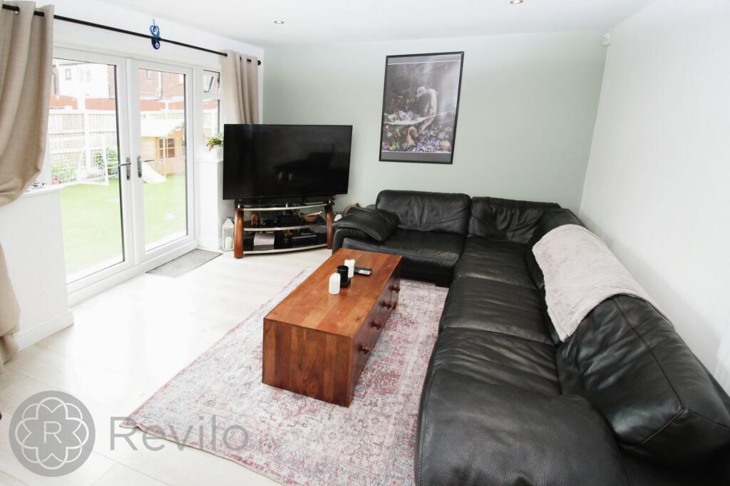 Open Plan Lounge &amp; Kitchen Diner