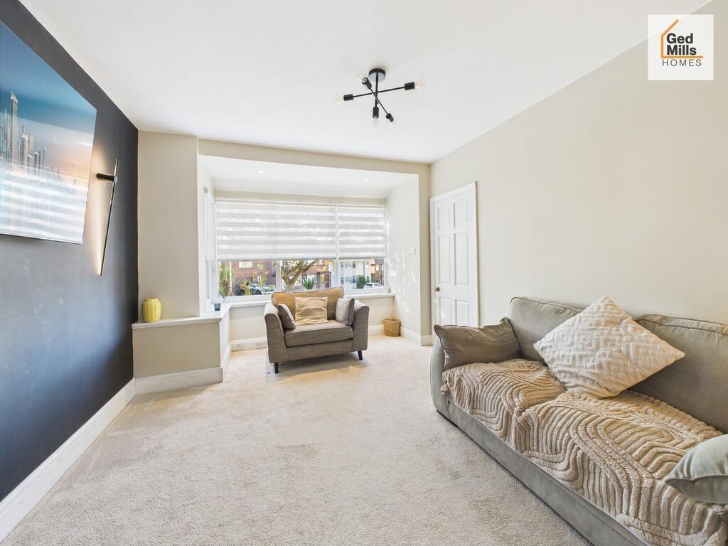 CAM04261G0-PR0100...