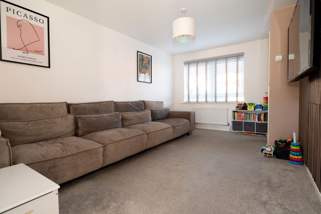 KITCHEN DINER AND LIVING ROOM
