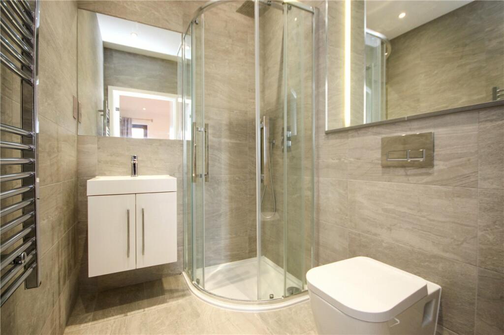 En-Suite Bathroom