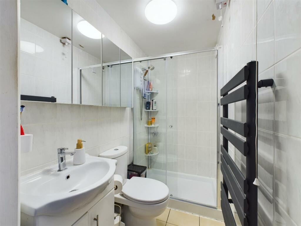 Shower Room.