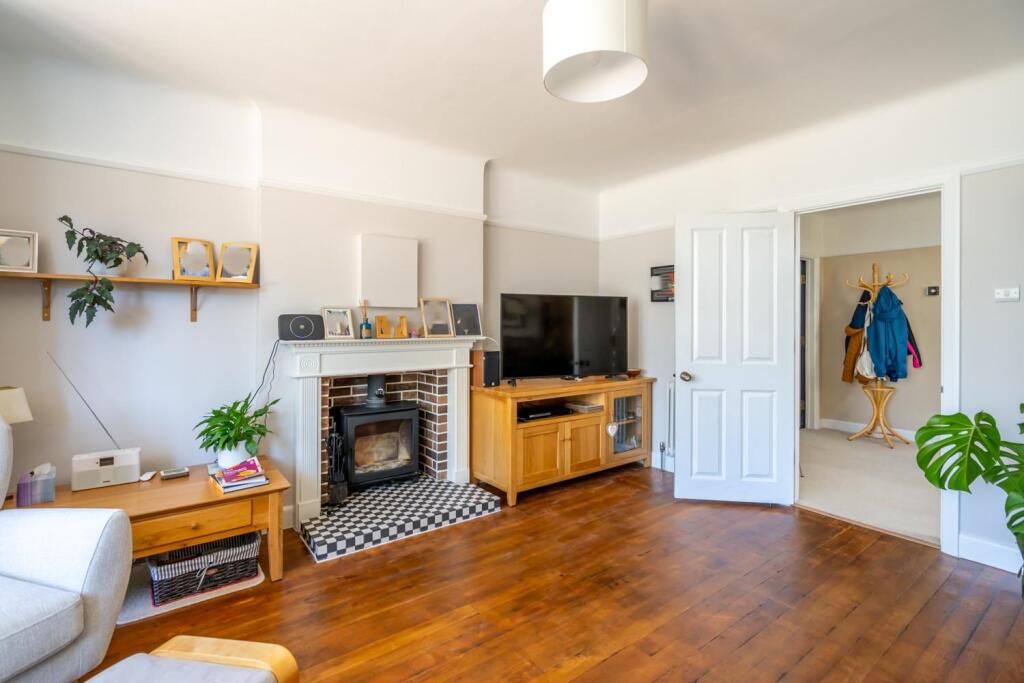 Sitting Room (2).jpg