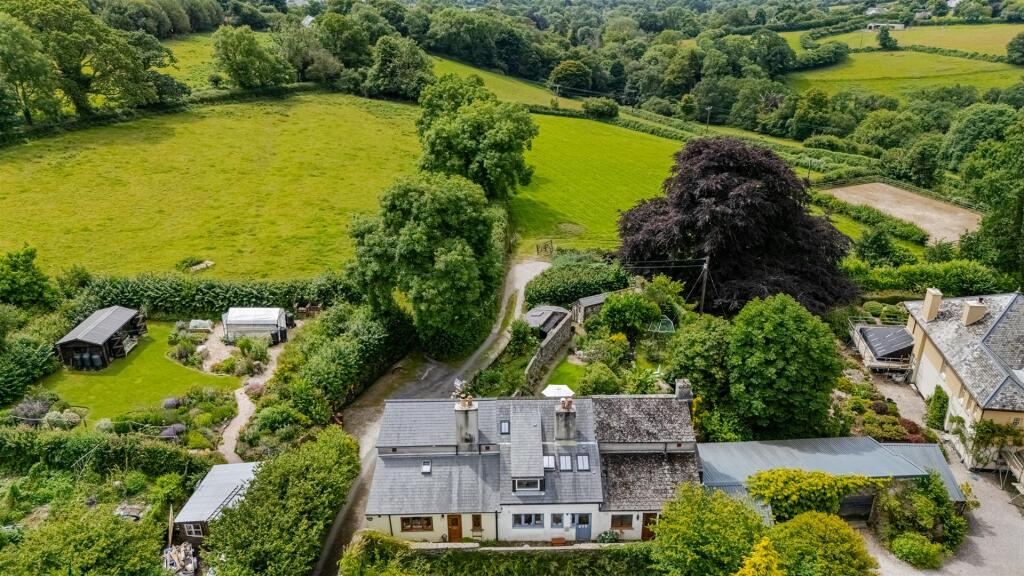 A23 - 2 Lutton Cottages South Brent - 250701.jpg