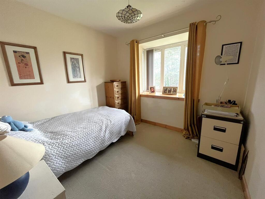 GROUND FLOOR BEDROOM / SITTING ROOM