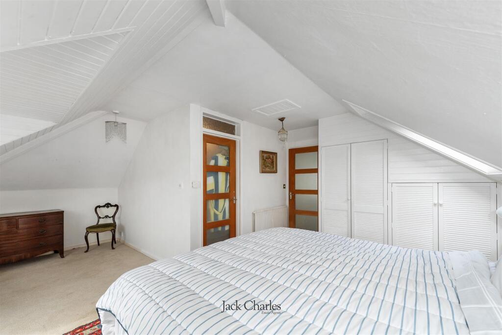 69 Cornwallis Avenue, TN10 4ET 014.jpg