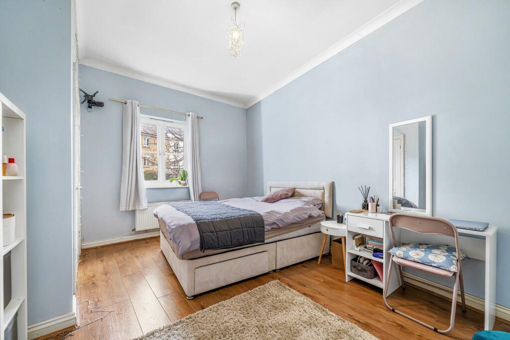 Principal bedroom.jpg