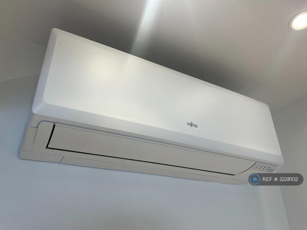 Air Conditioning / Heating