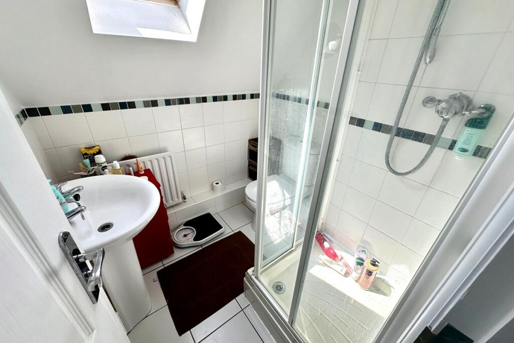 En Suite Shower Room