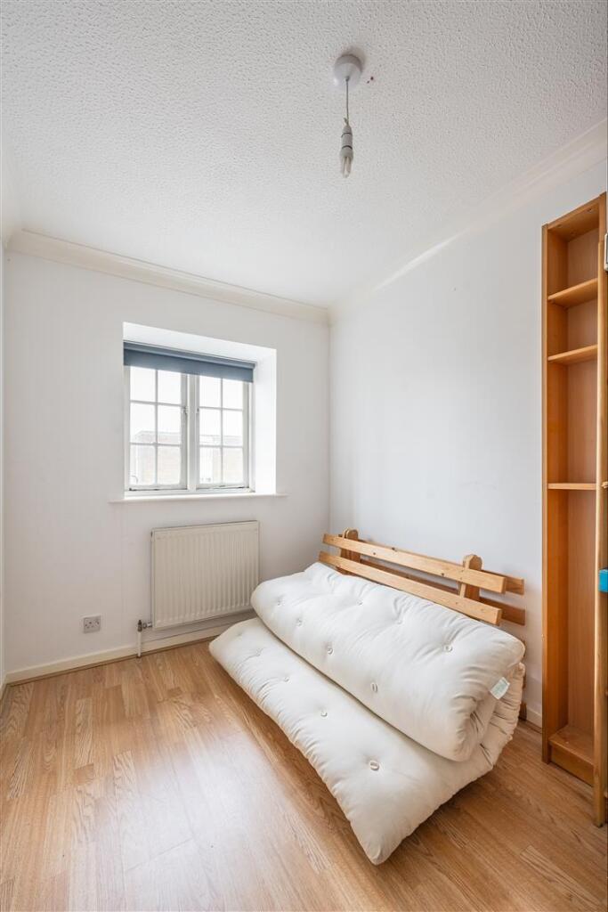 Handsworth Avenue, E4