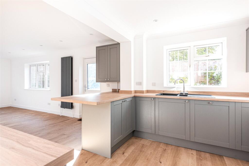 Kitchen/Breakfast Rm