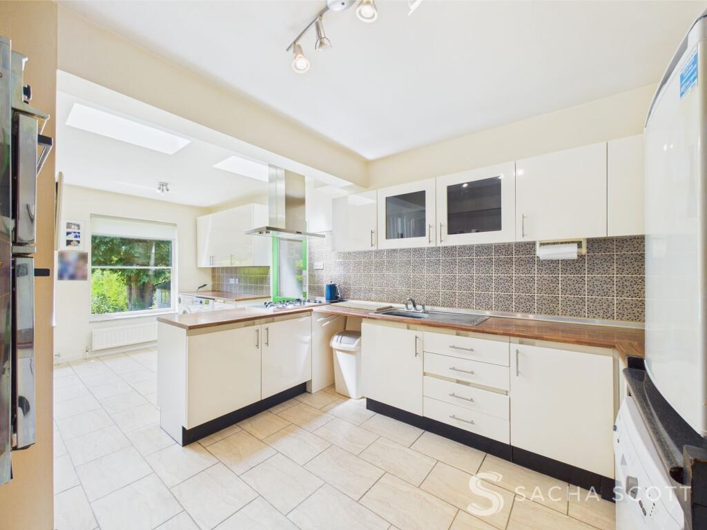 Kitchen / Breakfast Room