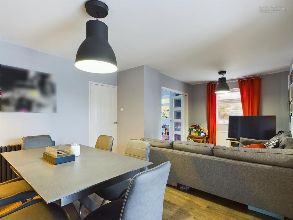 Lounge/Diner