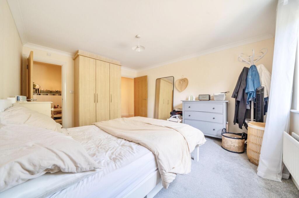 1340400-2-68a4939...