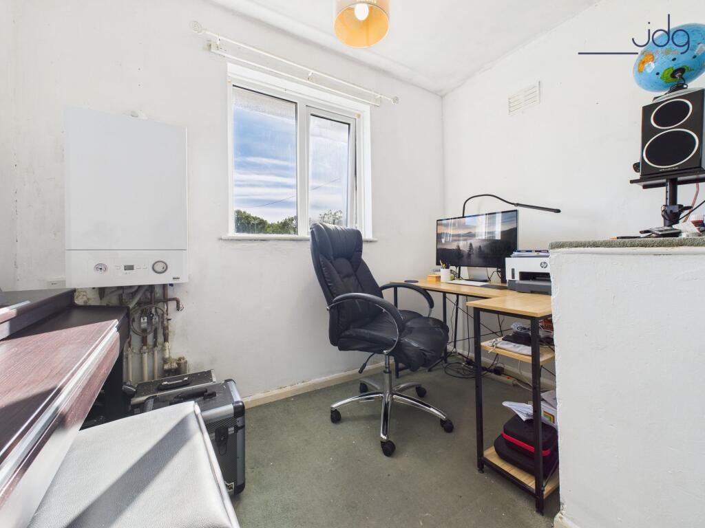 Single Bedroom / Office