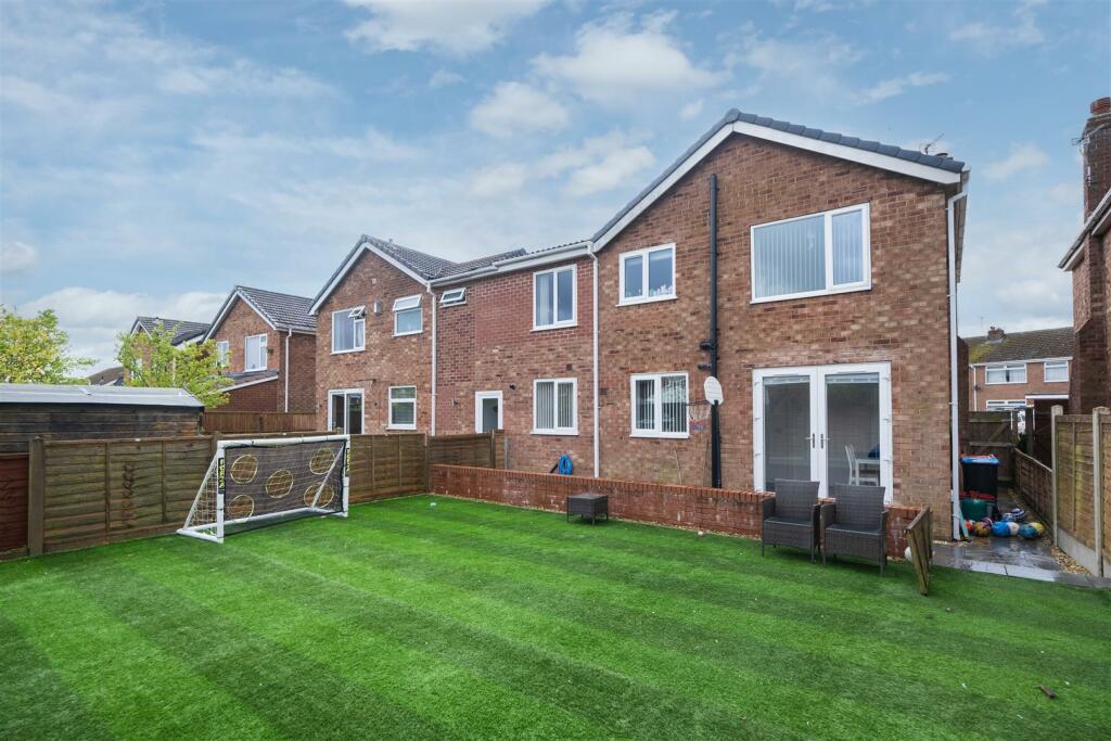 31 Yew Tree Drive-029.jpg