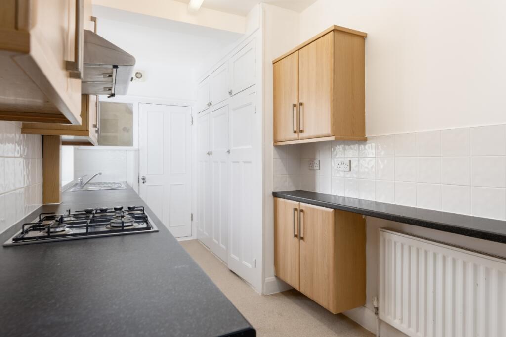 Lingfield Court F...