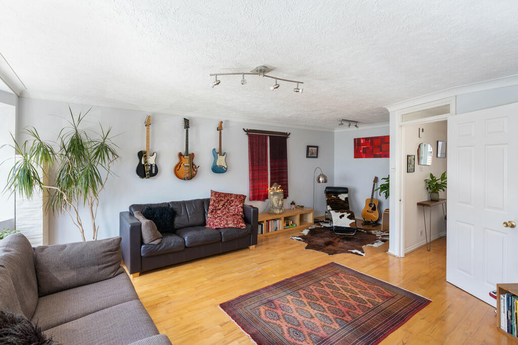 35 North Gardens-...