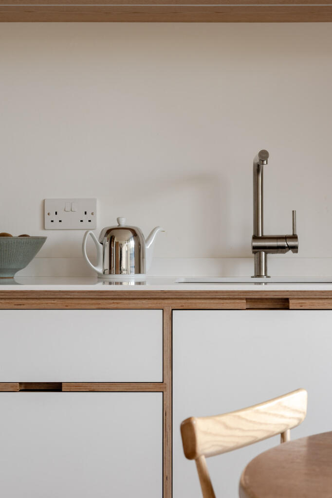 283621 - Keeling House, London E2 - high res - ...