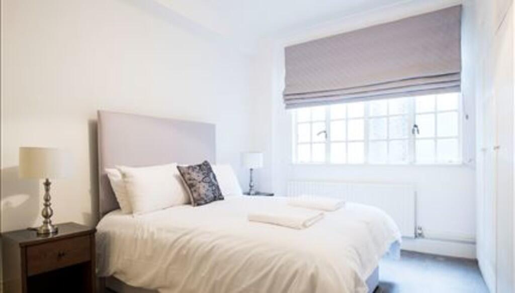 ss_p5712_63678235...