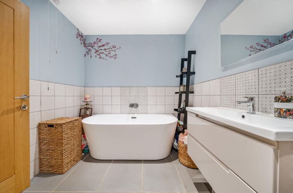 1305672-17-6849f78beb1f1