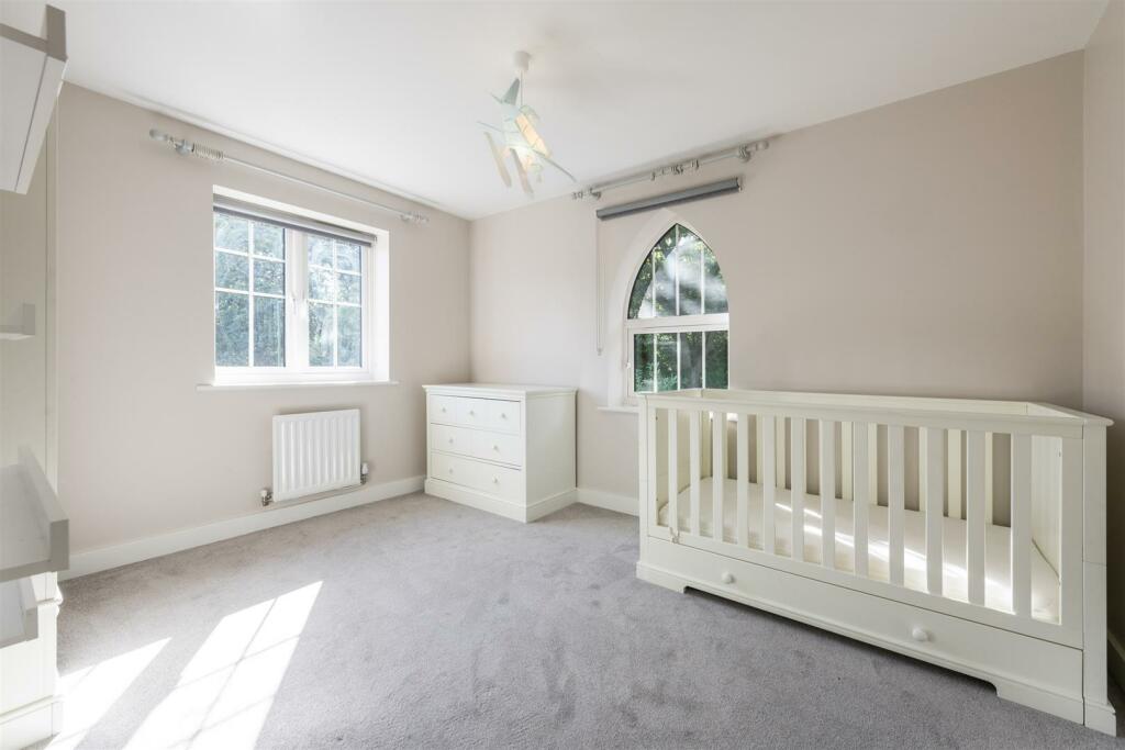 1 St Phillips Grove, Bentley Heath, B93 8FE_17.jpg
