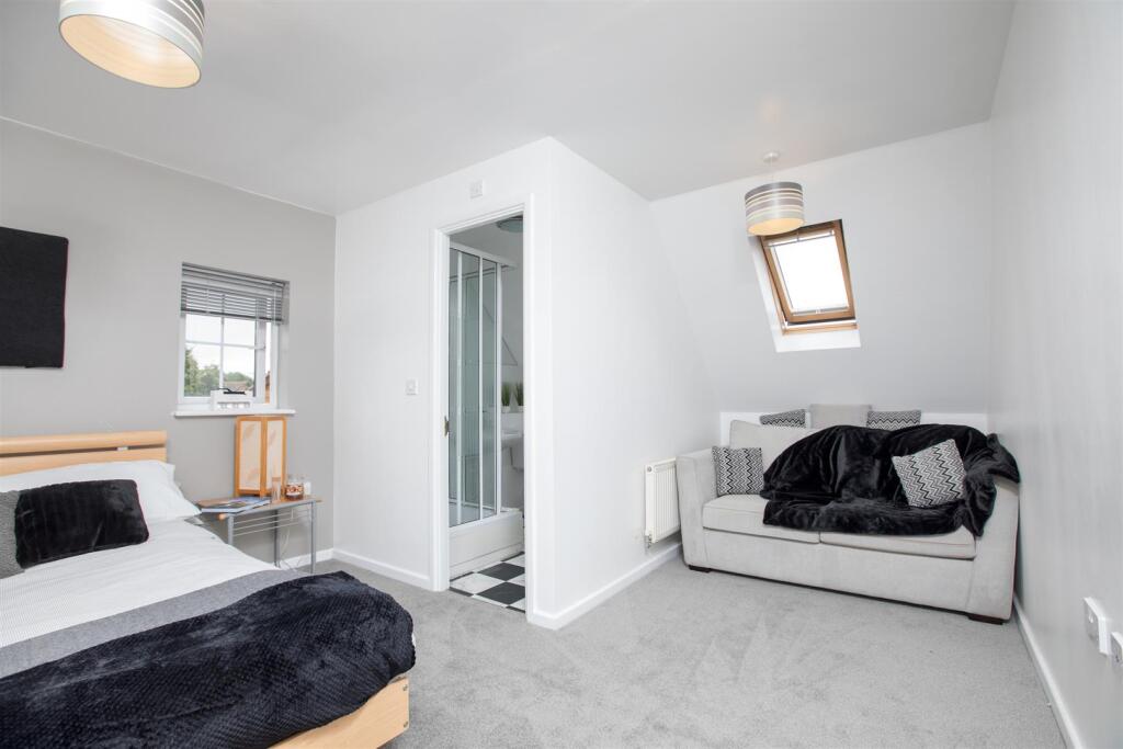 35 Coniston close 35.jpg