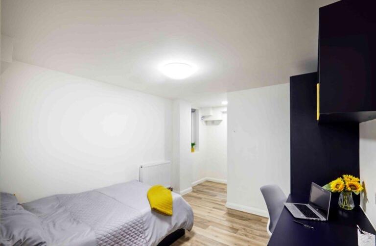 Prestige Studio 2