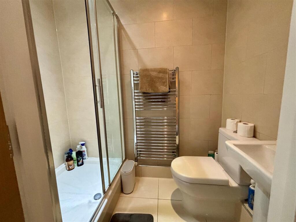 En Suite.jpg