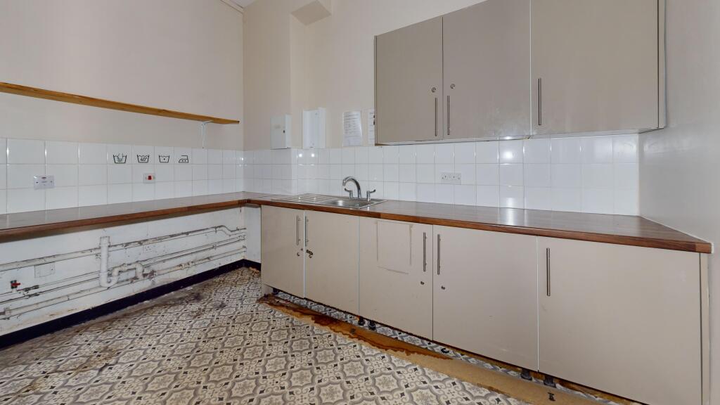 4 &amp; 6 Rosswood Gardens, Wallington SM6 8QZ