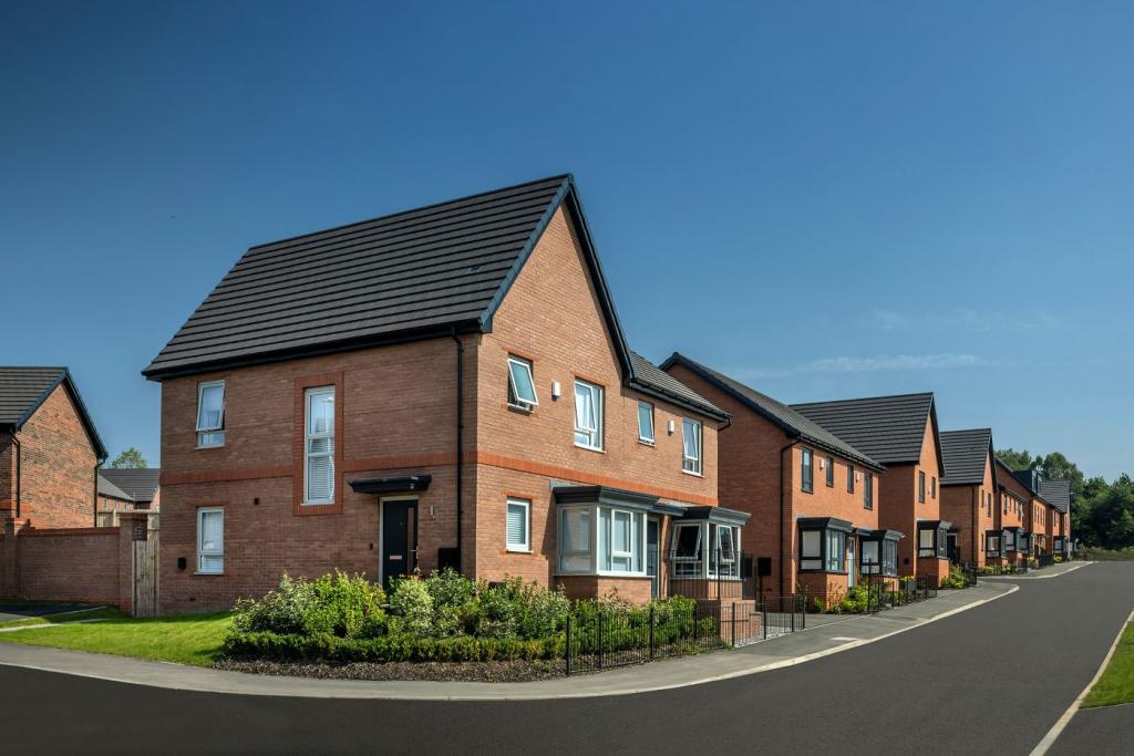 Don Street,
Off Oldham road, Middleton,
M24 2GG