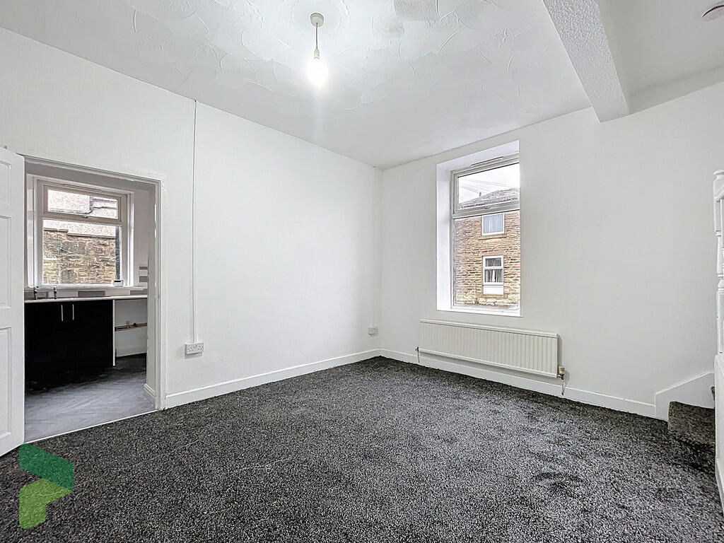 Sitting room or d...