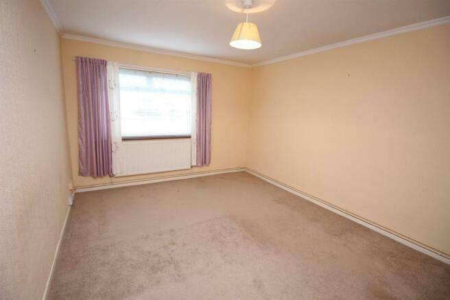 39 Porset close bed 1.jpg