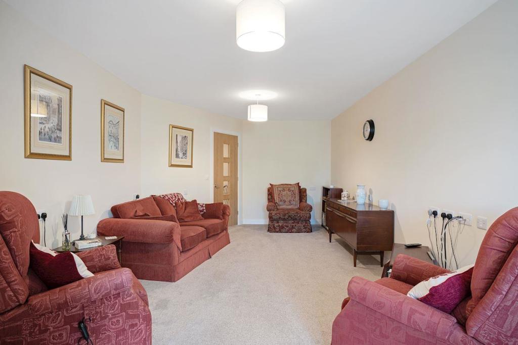 eb873c96-5699-4581-97e7-1da261c97dffCY - 11 Cheste