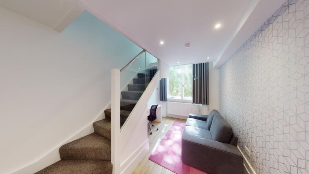 Flat-1-13-Saint-Peters-Gate-08192020_140733_lge