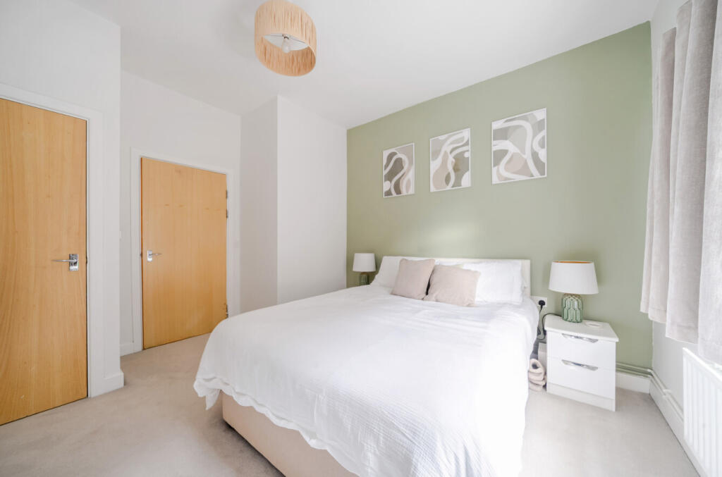 1353388-7-68c2e80...