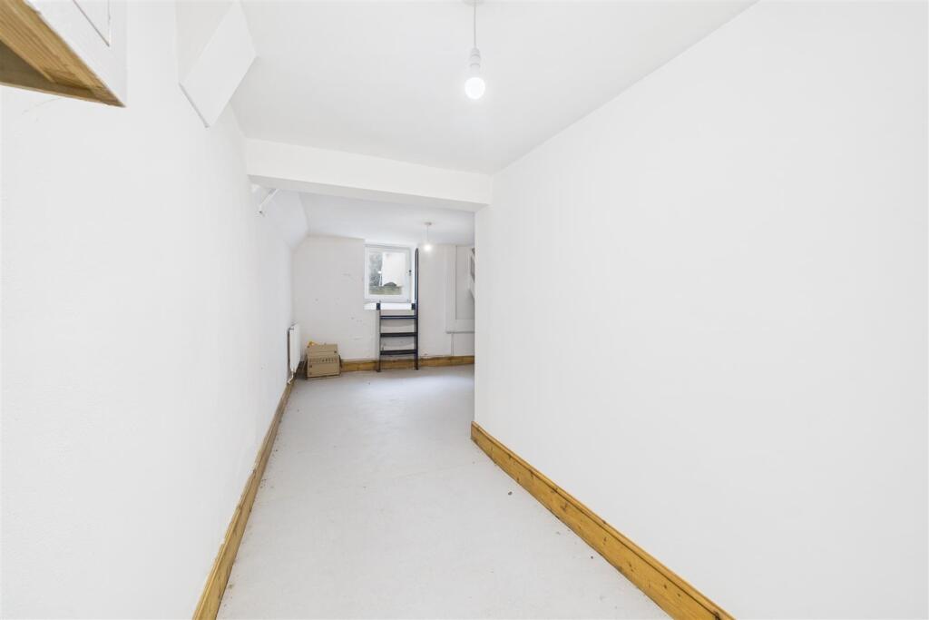 10 Osborne Villas, Kingsdown, Bristol BS2 8BP | Fr