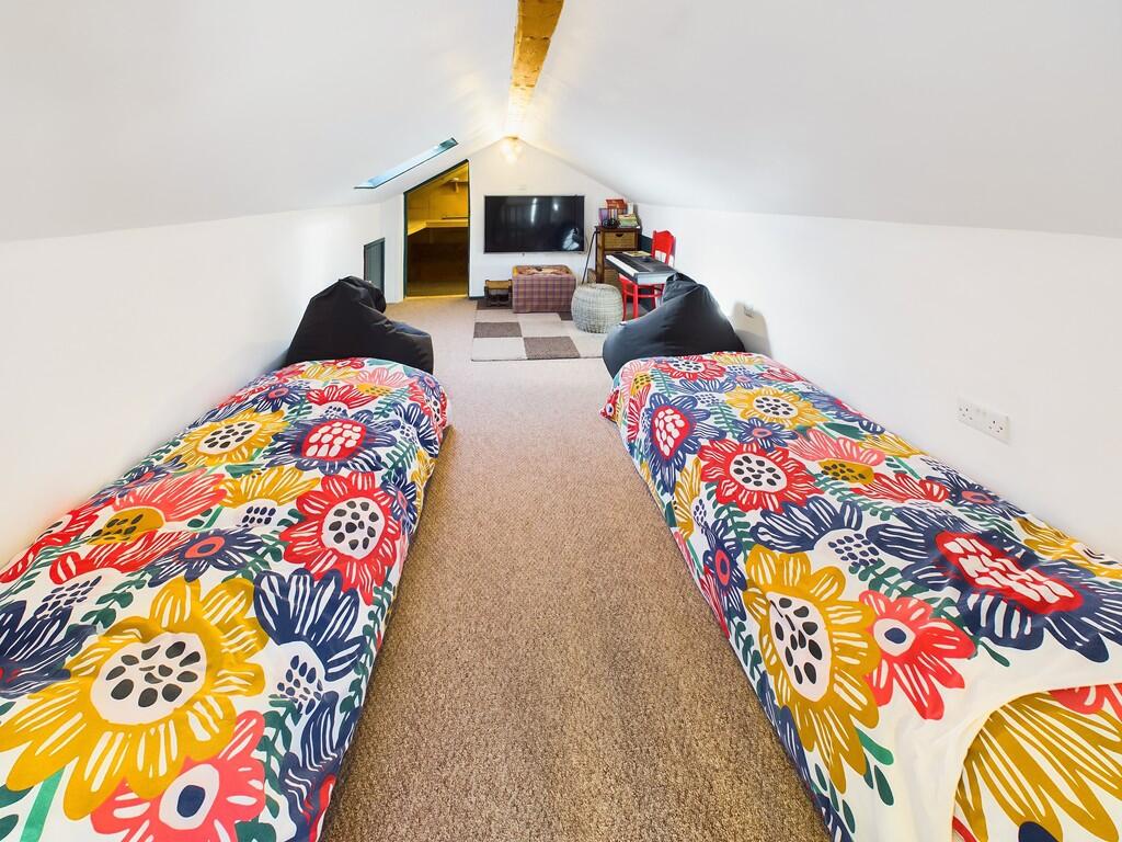 CAM05130G0-PR0017...