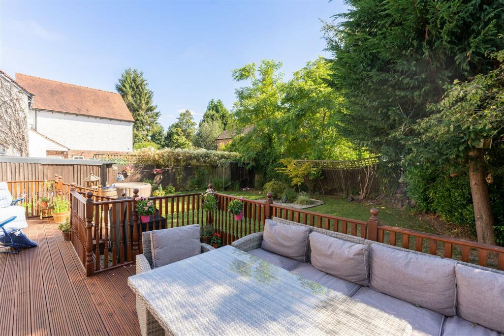157 Broad Lane - by Visually Rich 02007.jpg