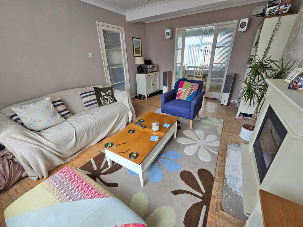 Lroom 1