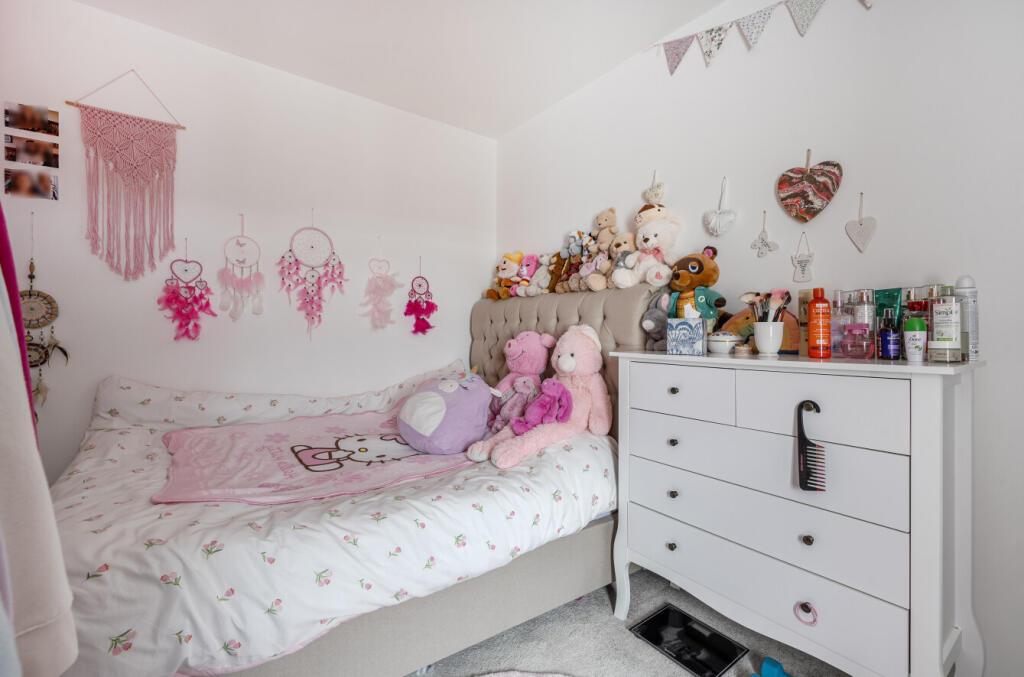 1356689-2-68cbfc6...